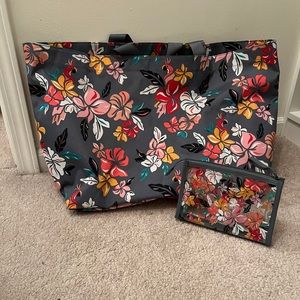 Vera Bradley XL Tote & Wristlet